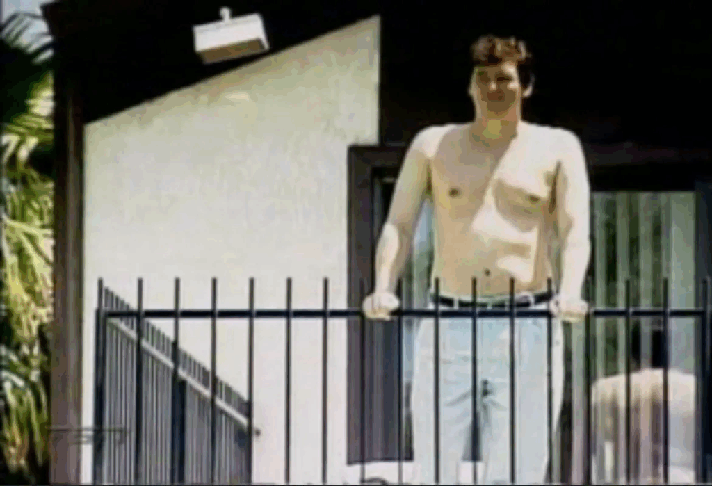 Phil Hellmuth a torso nudo