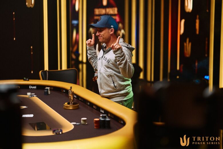 Dvoress vince il $30K NLH 8-Handed e conquista il settimo titolo Triton. Tollerene eliminato ottavo da Dvoress con QQ contro AJs.