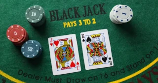 Le carte Jack di fiori e Re di picche sul tavolo